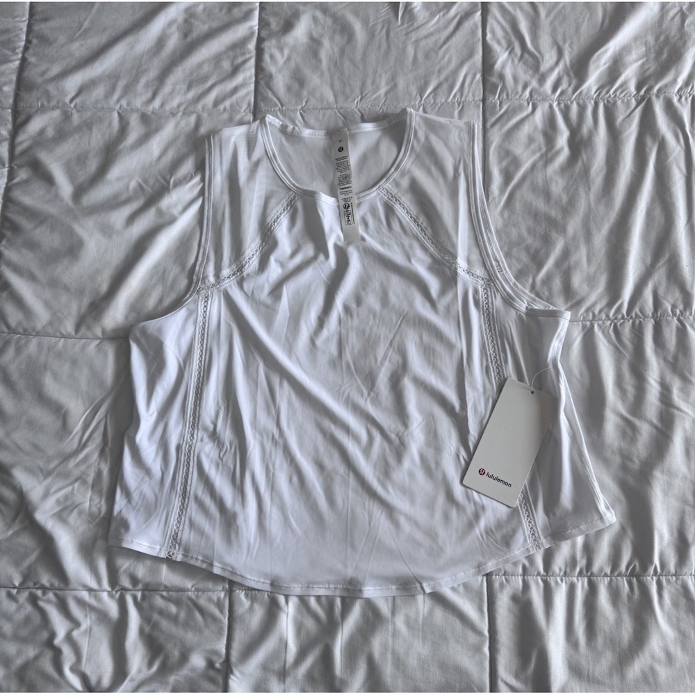 New Lululemon Sculpt Cropped Tank Top Lace Trim White Size 12 $68 Lightweight - Picture 2 of 9